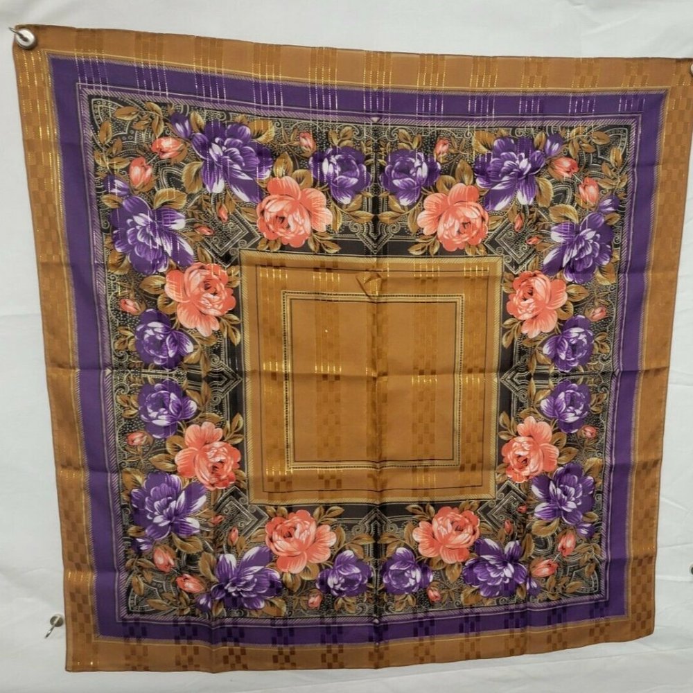 VINTAGE FLORAL PRINT LADIES SCARF WITH GOLD THREAD ACCENTS